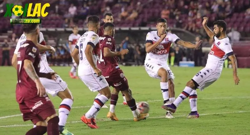 Huracan tương đối bất ổn